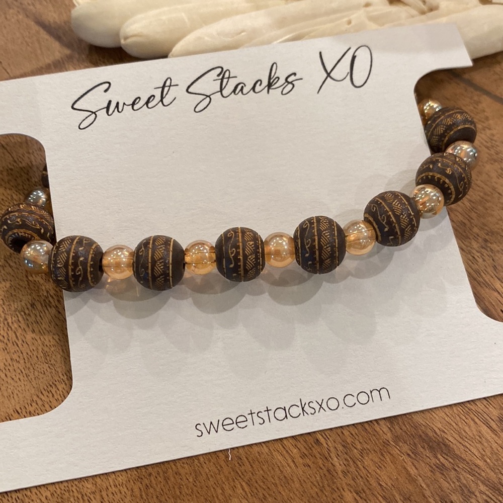 Neutral Carved Wood & Beaded Bracelet